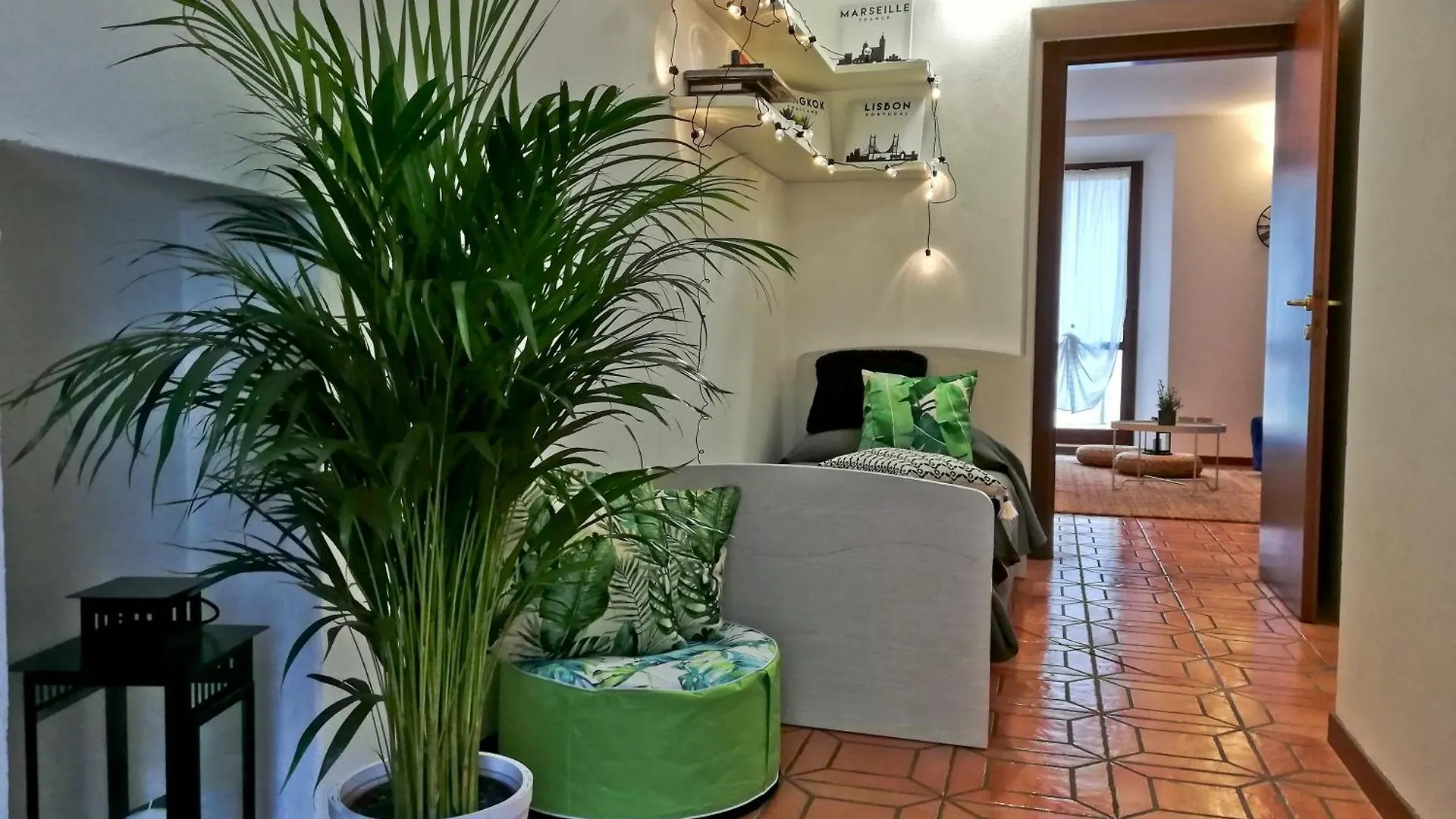 Naviglio Pavese Terrace 2 Camere 15 Min Dal Duomo Milan Apartment